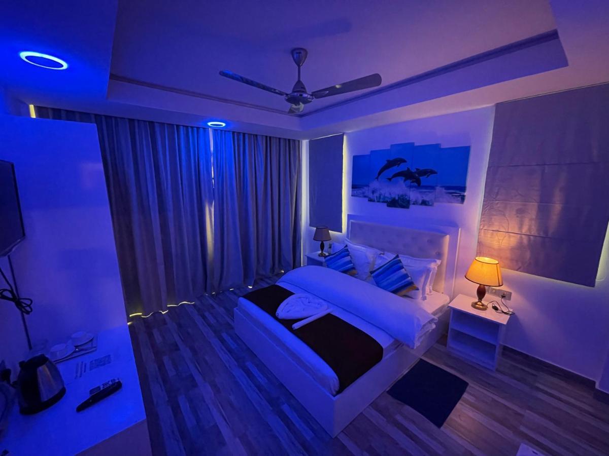 Marine Holiday Hulhumale Exterior photo