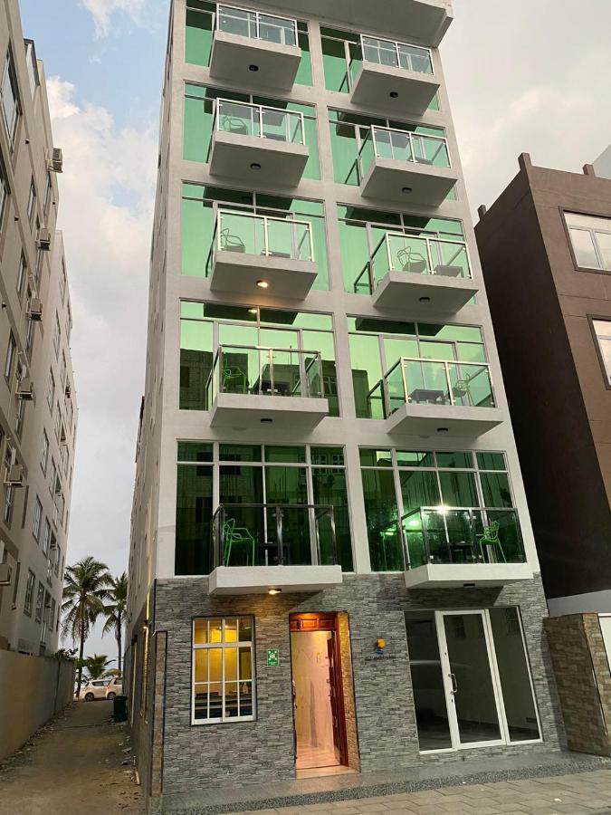 Marine Holiday Hulhumale Exterior photo