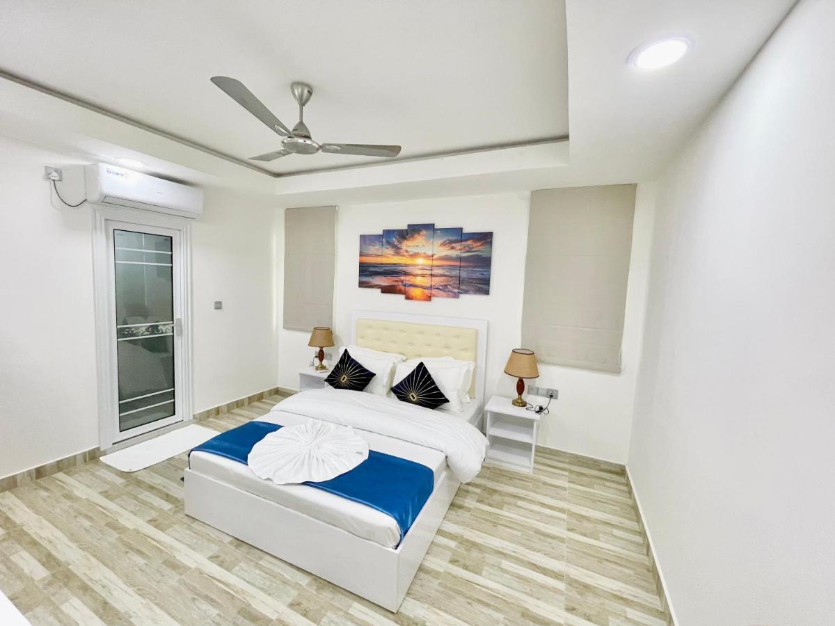 Marine Holiday Hulhumale Exterior photo